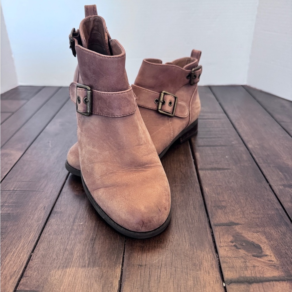 Vionic Logan Ankle Buckle Booties Brown Suede Leather-size 6 - Picture 2 of 9